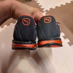 PUMA Tazonスニーカー ~ ブラック/ネオンオレンジ~ メンズ 28cm の画像
