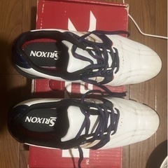 ゴルフシューズ　SRIXON