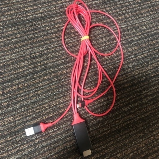 2セットまとめての投稿です。 Lightning→HDTV Cable交渉中