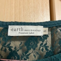 earth グリーントップス　S sizeの画像