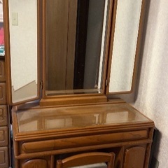 【無料】ドレッサー(三面鏡)の画像