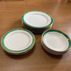 生活雑貨 洋食器セット 18枚の画像