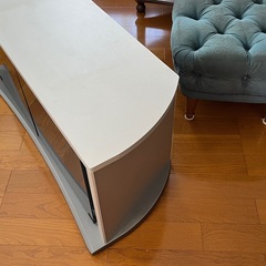 テレビ台　幅110cm 高さ46cm  ガラストビラ正常可動品の画像