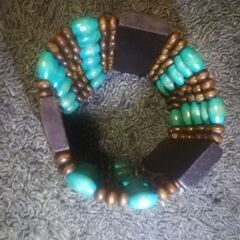 ◆アクセサリー◆ブレスレット◆アジアン小物◆出品中のネックレスをご購入のかたには無料で差し上げます◆ブレス単品は¥100です◆の画像