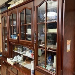 食器棚
の画像