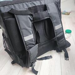 ウーバーイーツのバッグの画像