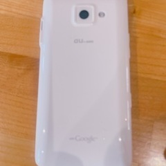 お値下げ中！au Sirius is06 白の画像