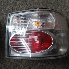 [ 値下げ中 ]ダイハツ:タントカスタム(RS?)　テールランプ [ 委託品 ]の画像