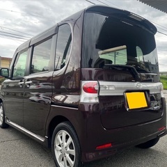 走行10万キロ台！月々9千円〜分割可❗️車検2年付き！【名義変更代込み】広い車内！大人気‼️ダイハツ タントカスタムXリミテッド☆HDDナビ付き☆純正アルミ☆電動スライドドア☆ドライブレコーダー☆そのまま乗って帰れます！の画像