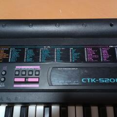 CASIO　光ナビゲーションキーボード　CTK-520Lの画像