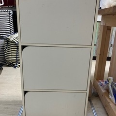 扉つき三段ボックス