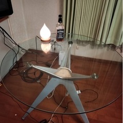 ダイニングガラステーブル