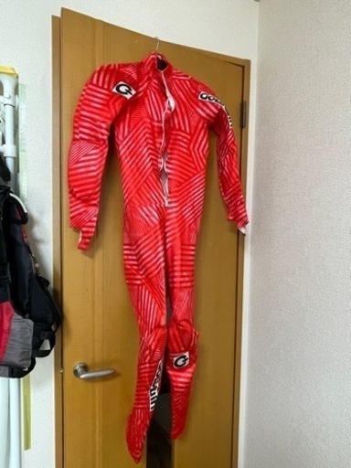 ゴールドウィン ワンピース FIS冠付き