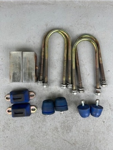 2WD用　ハイエース　200系　2インチ(5センチ)　ローダウン　中古セット