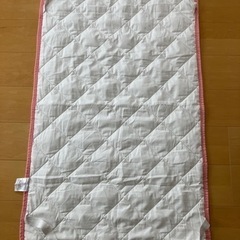 ミッフィー 柄　敷きパッドの画像