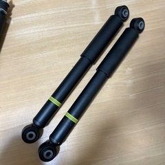 美品 納車前外し JB64W ジムニー 純正 ショック 1台分の画像
