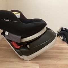 チャイルドシート　コンビの画像