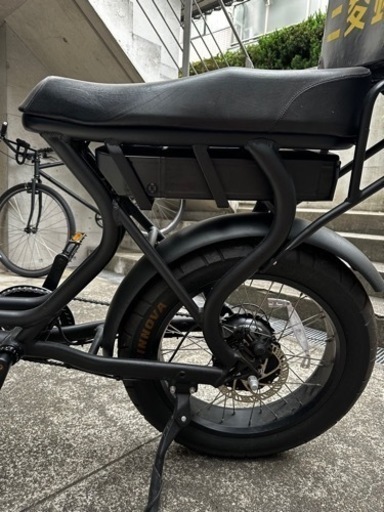 美品E-bike ロカフレーム マットブラック 