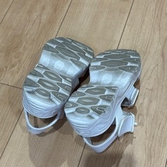 スケッチャーズ　サンダル　白 23センチの画像