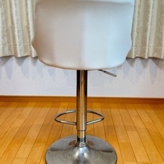 カウンターチェアの画像