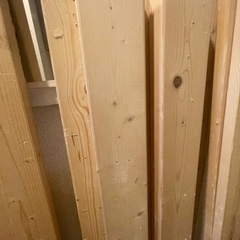 2×4 ツーバイフォー⭐︎木材1×4ワンバイフォーの画像