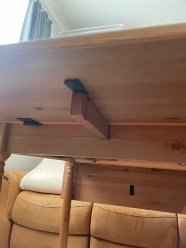 IKEA 無垢材のバタフライテーブル 65〜123cm幅の三段階