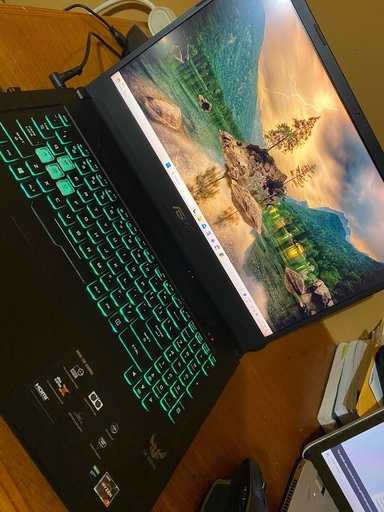 富士通 第8世代Core-i3 メモリ16GB新品SSD256GB Office オフィス2021付き】富士通 A579 第8世代 i3✨16GB SSD256GB