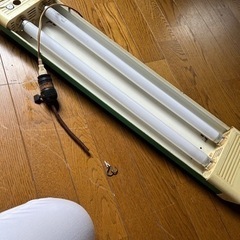 早めに！レトロな照明器具Ｃの画像