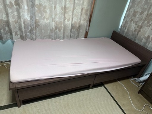 ベッド