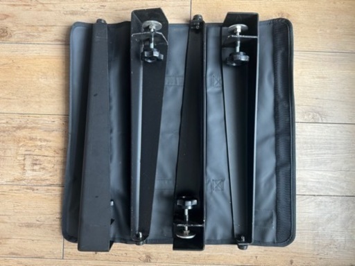 the iron field gear テーブルの脚