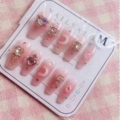手作りネイルチップの画像