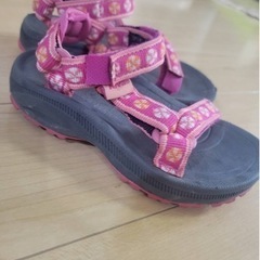 TEVA テバ 　サンダル　15センチの画像