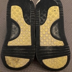 カーズのシューズ　15センチの画像