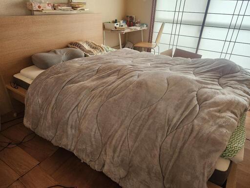 IKEA　キングサイズベッド　フレーム\u0026マットレス