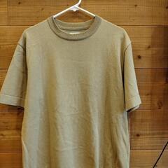 United　TokyoのニットTシャツ