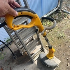 電動草刈り