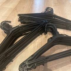 【取りに来られる人限定】★ハンガーの画像
