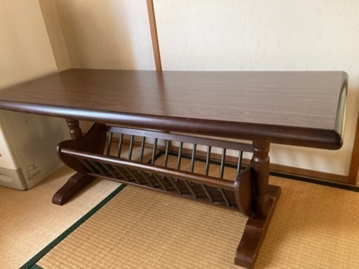 レトロなテーブル