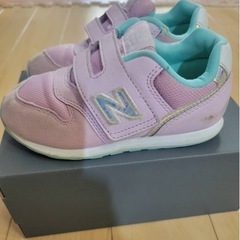 ニューバランス　new balance　スニーカー　16.5センチ　の画像