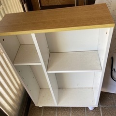 家具 収納家具 棚　外に置いて金具錆あり