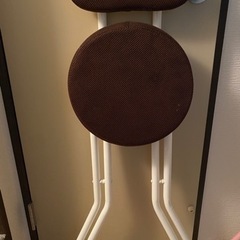 折り畳み椅子の画像