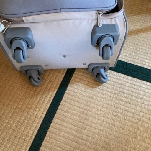 スーツケース　ハローキティー