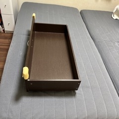 足つきシングルサイズマットレス×2と収納引き出し×２の画像