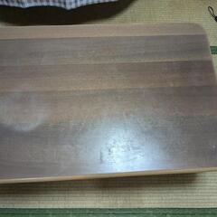 テーブル　家具