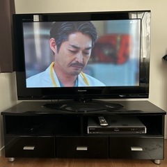  取引中　テレビ、レコーダー、テレビボードセットの画像