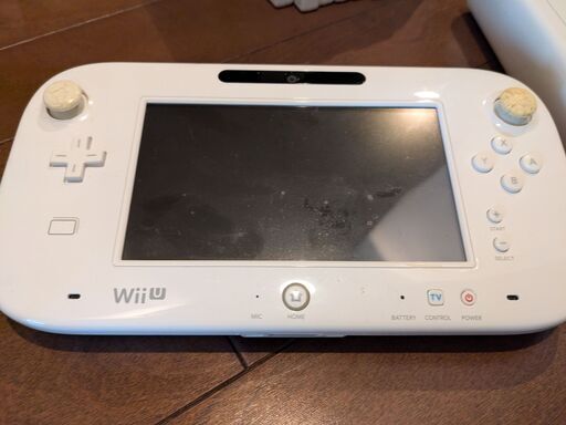 WiiU本体、コントローラー、WiiUソフト3個