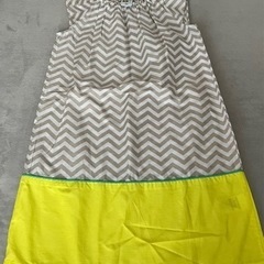 新品未使用　キッズ服　海外ブランド　5歳用ワンピース2枚の画像
