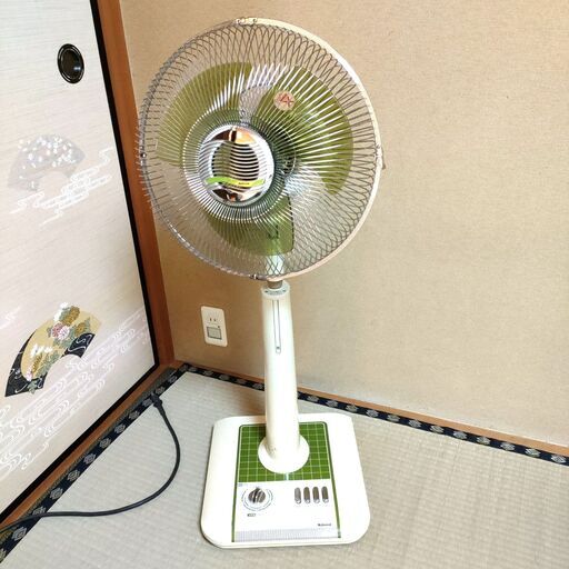昭和レトロ　レトロ扇風機　扇風機　送風機　アンティーク　ビンテージ　F-30S1R　松下電器産業株式会社　30センチリビング用扇　3枚刃