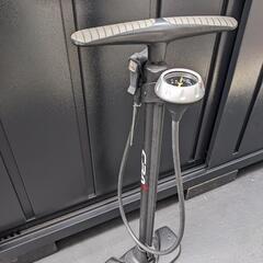 ゲージ付き空気入れの画像