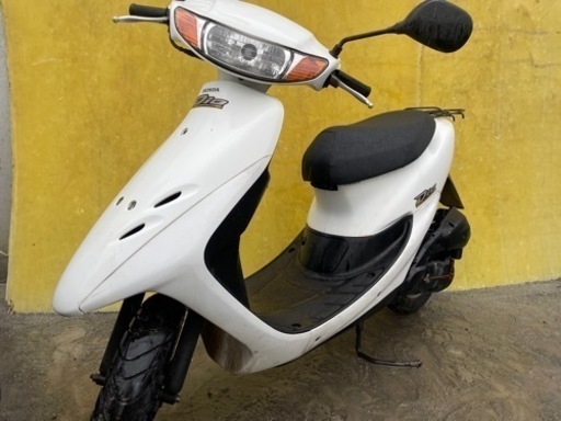 セル始動❗️バッテリー新品⭐️ライブDIO ホンダ⭐️2stモデルで速い❗️人気の白⭐️原付　スクーター　50cc